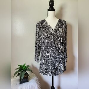 Jaclyn Smith Top